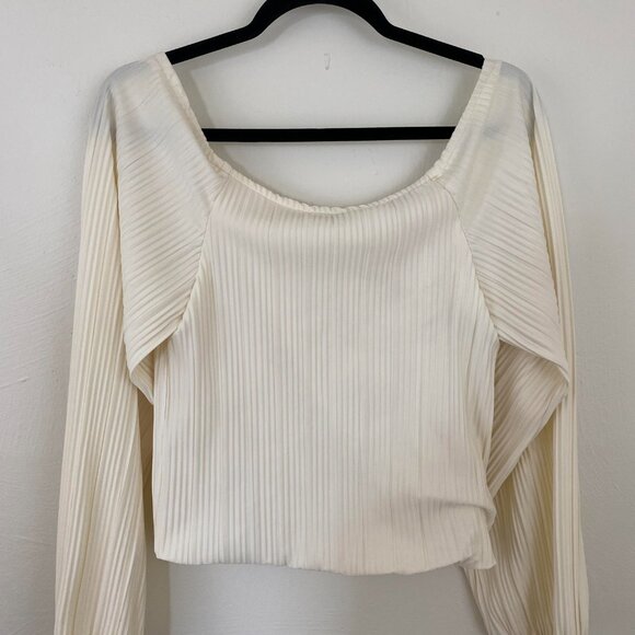 VTG 80s Jody T of California Ivory Pleated Satin Set - Picture 2 of 4